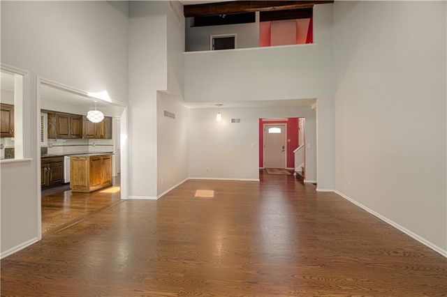 525 E 129th Terrace, Kansas City, MO 64145
