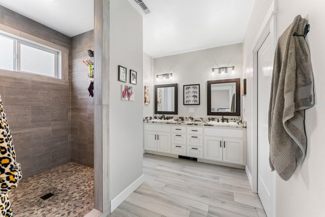 2357 Robertson, Grants Pass, OR 97527