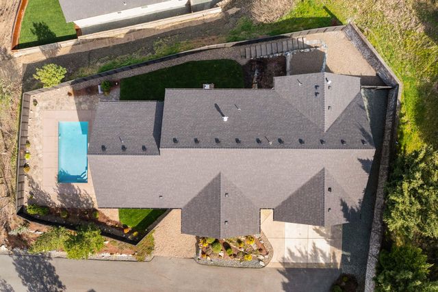 2357 Robertson, Grants Pass, OR 97527