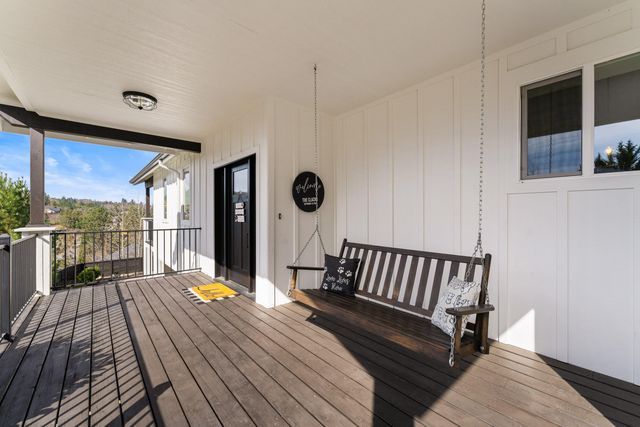 2357 Robertson, Grants Pass, OR 97527