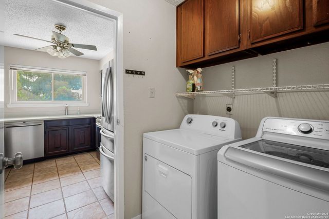 130 Meadowland, Universal City, TX 78148