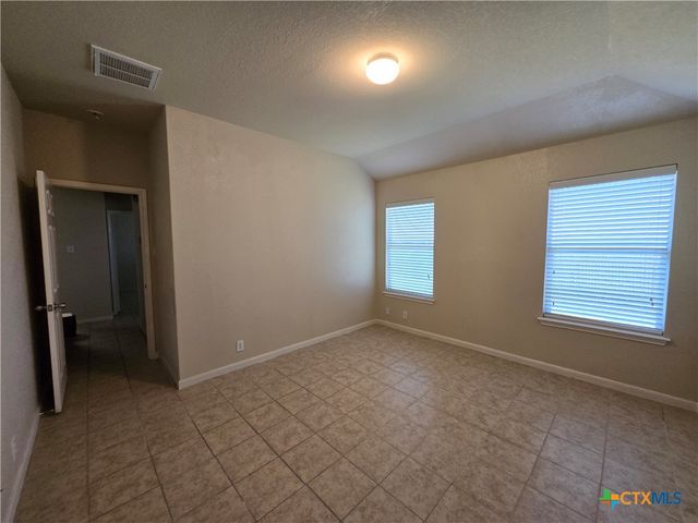 3428 Zachary Street, Seguin, TX 78155