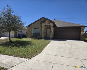 3428 Zachary Street, Seguin, TX 78155