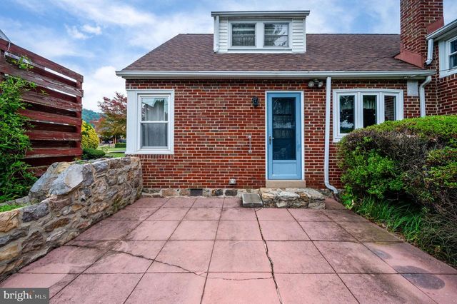 118 EMERALD AVE, Reading, PA 19606