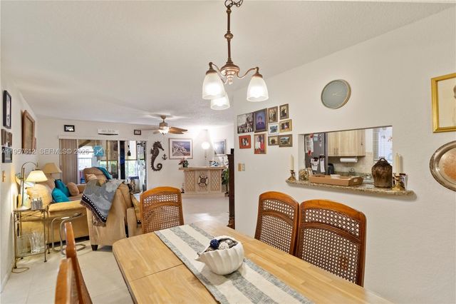 452 N Laurel Dr 1503, Margate, FL 33063