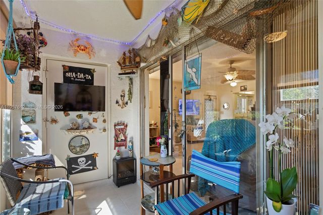 452 N Laurel Dr 1503, Margate, FL 33063