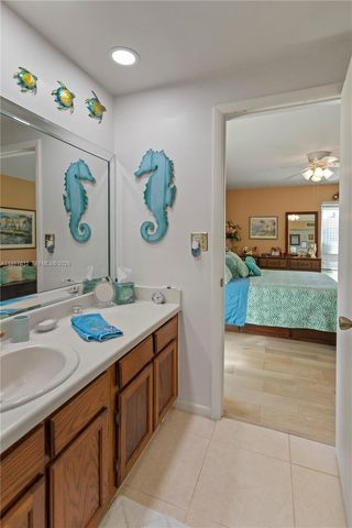 452 N Laurel Dr 1503, Margate, FL 33063