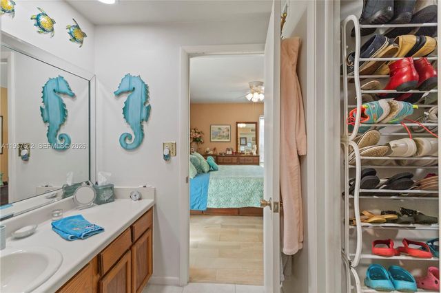 452 N Laurel Dr 1503, Margate, FL 33063