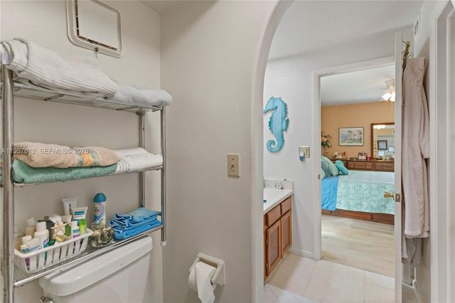 452 N Laurel Dr 1503, Margate, FL 33063