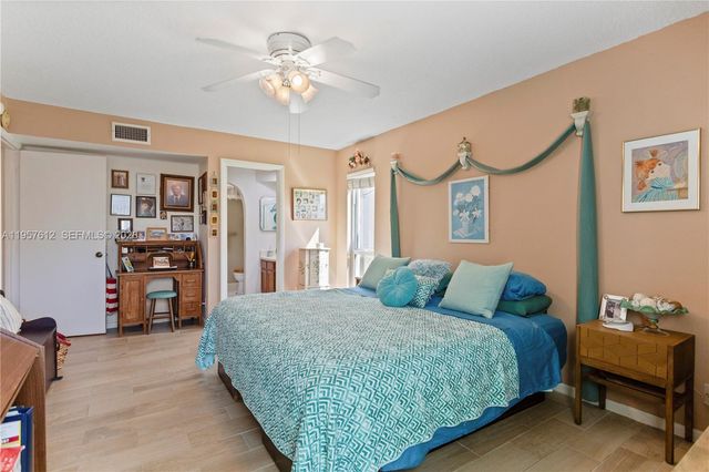 452 N Laurel Dr 1503, Margate, FL 33063