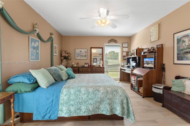 452 N Laurel Dr 1503, Margate, FL 33063