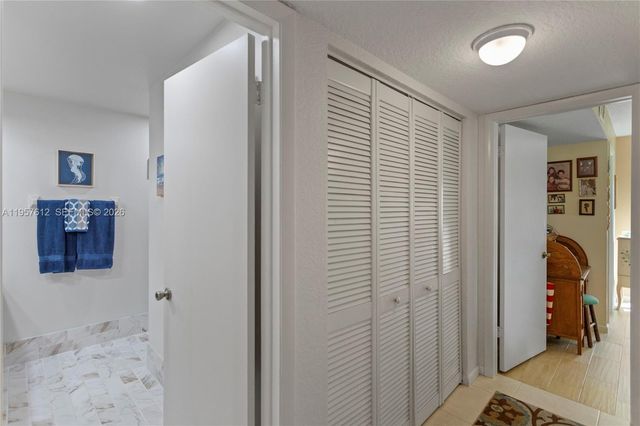 452 N Laurel Dr 1503, Margate, FL 33063