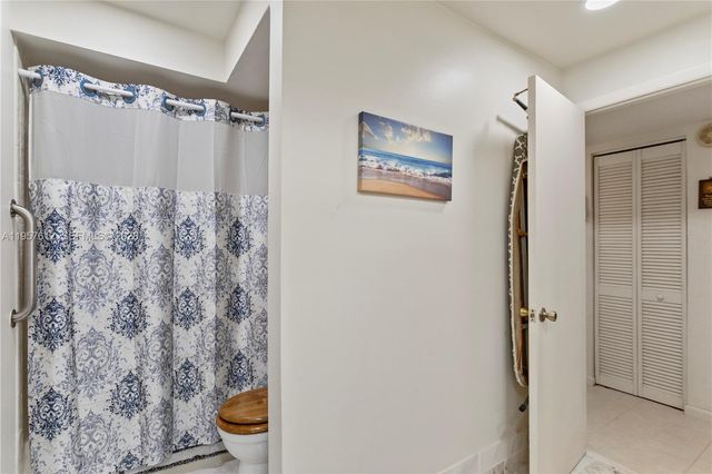 452 N Laurel Dr 1503, Margate, FL 33063