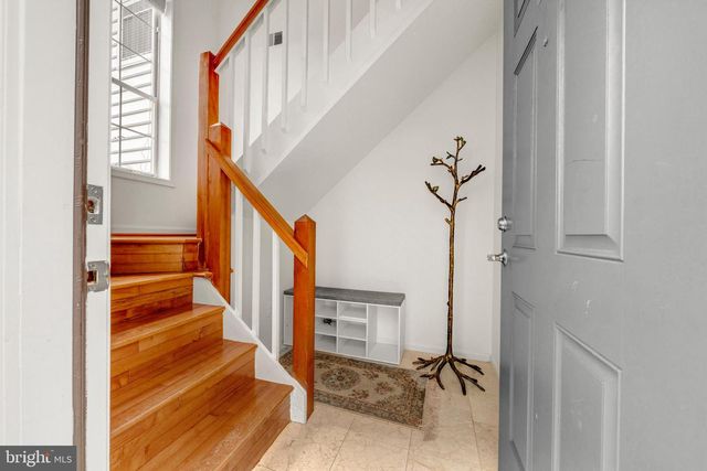 10147 OAKTON TERRACE RD, Oakton, VA 22124