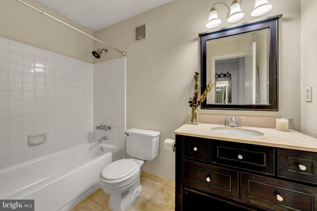 10147 OAKTON TERRACE RD, Oakton, VA 22124