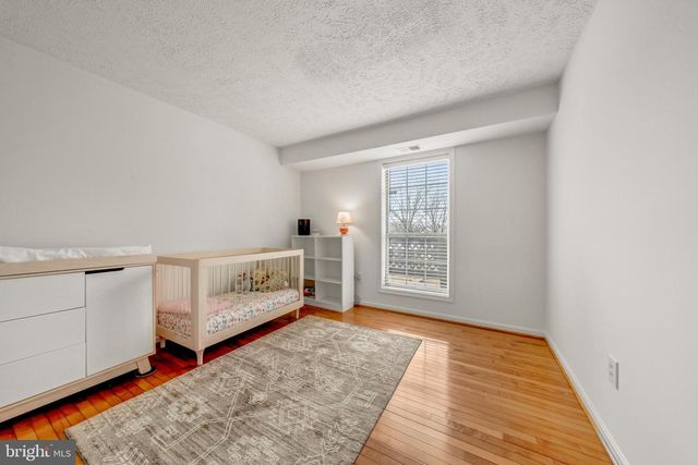 10147 OAKTON TERRACE RD, Oakton, VA 22124