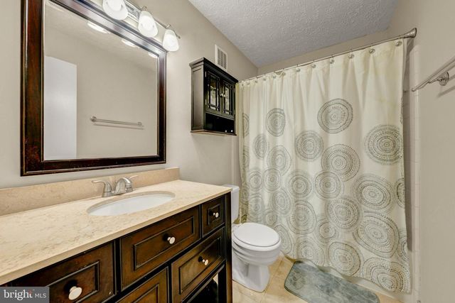 10147 OAKTON TERRACE RD, Oakton, VA 22124