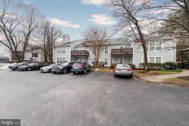 10147 OAKTON TERRACE RD, Oakton, VA 22124