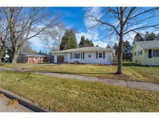 305 S Clark Street, Thorp, WI 54771