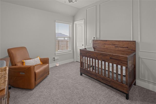 28 E Loveland Loop, Farmington, AR 72730