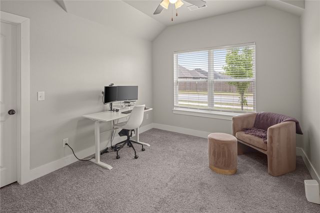 28 E Loveland Loop, Farmington, AR 72730