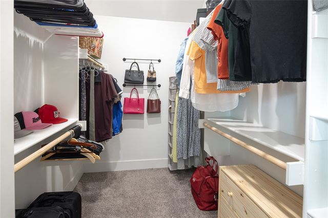 28 E Loveland Loop, Farmington, AR 72730