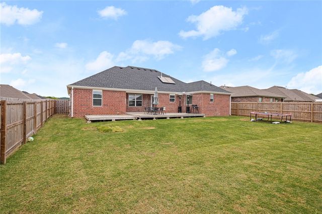 28 E Loveland Loop, Farmington, AR 72730