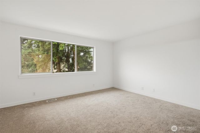 8703 NE 144th Court, Kirkland, WA 98034