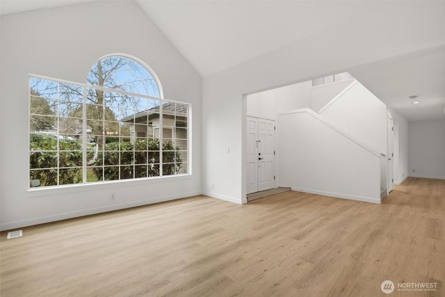 8703 NE 144th Court, Kirkland, WA 98034