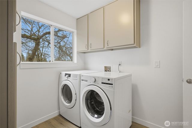 8703 NE 144th Court, Kirkland, WA 98034