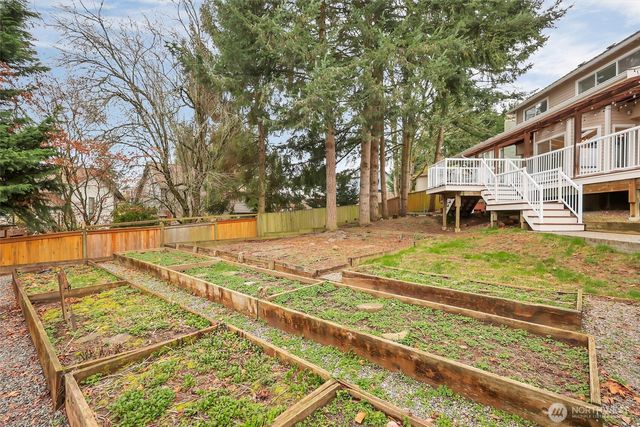 8703 NE 144th Court, Kirkland, WA 98034