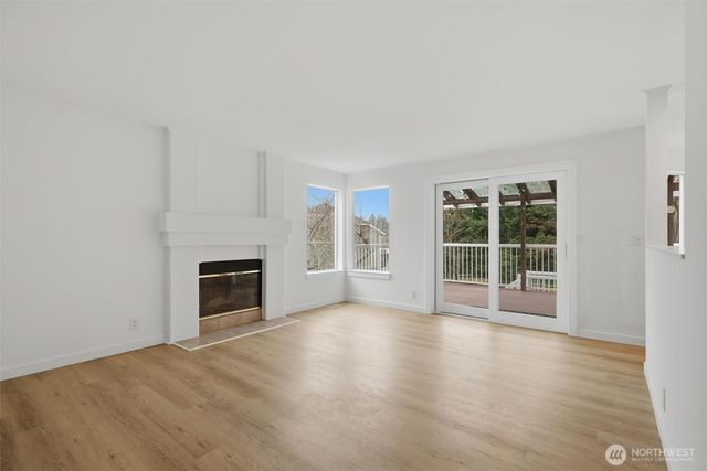 8703 NE 144th Court, Kirkland, WA 98034