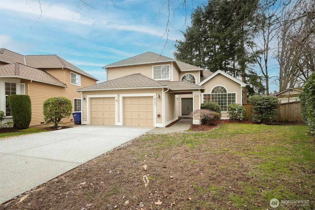 8703 NE 144th Court, Kirkland, WA 98034