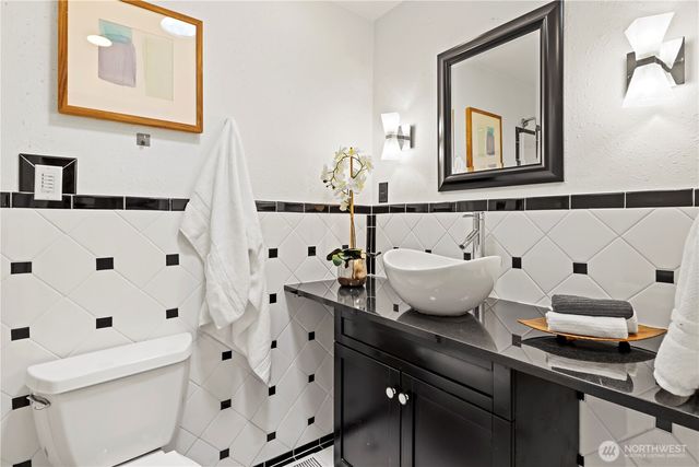12100 105th Place NE, Kirkland, WA 98034
