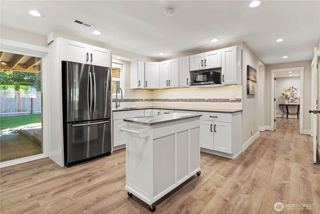 12100 105th Place NE, Kirkland, WA 98034