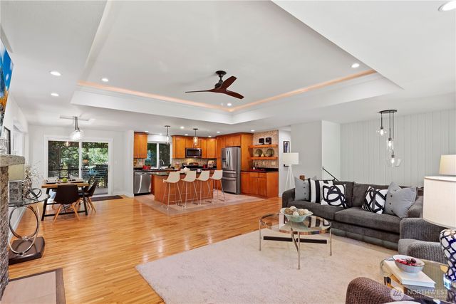 12100 105th Place NE, Kirkland, WA 98034