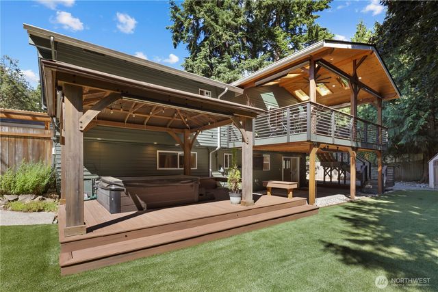 12100 105th Place NE, Kirkland, WA 98034