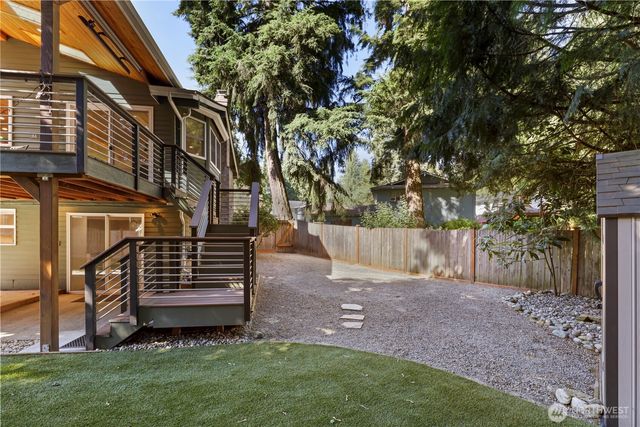 12100 105th Place NE, Kirkland, WA 98034