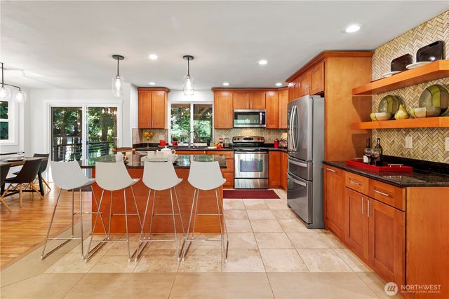 12100 105th Place NE, Kirkland, WA 98034