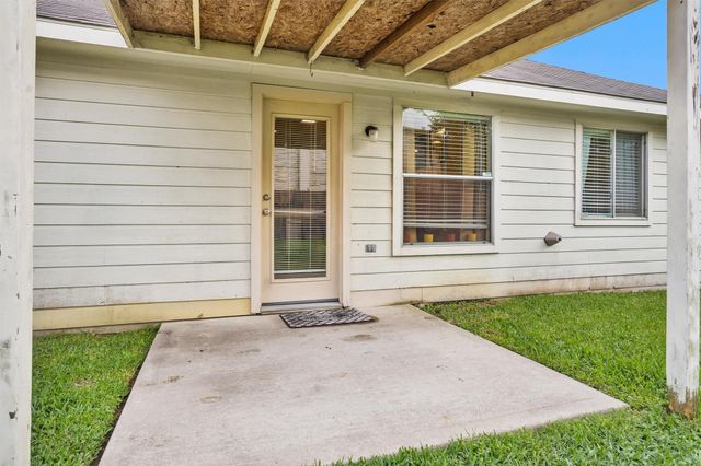 19526 Stillhouse Drive, Tomball, TX 77375