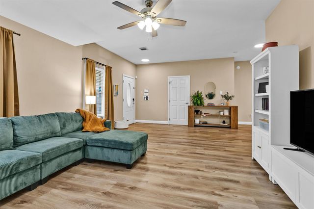 19526 Stillhouse Drive, Tomball, TX 77375