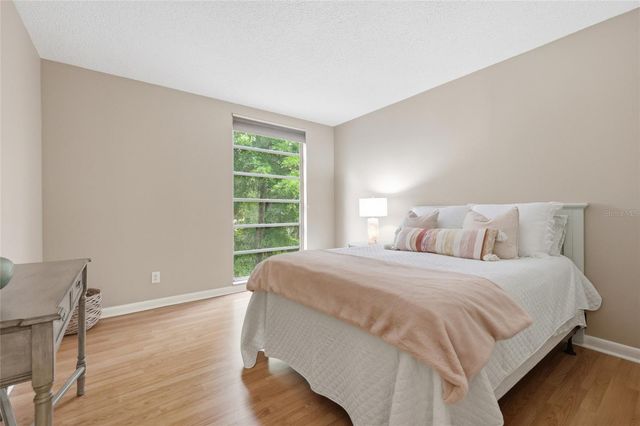 1719 NW 23RD AVENUE 3E, Gainesville, FL 32605