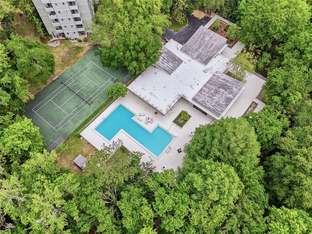 1719 NW 23RD AVENUE 3E, Gainesville, FL 32605