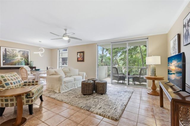 1719 NW 23RD AVENUE 3E, Gainesville, FL 32605