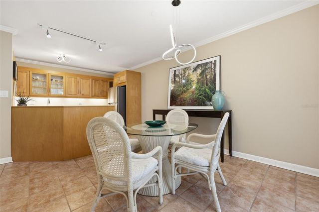 1719 NW 23RD AVENUE 3E, Gainesville, FL 32605