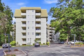 1719 NW 23RD AVENUE 3E, Gainesville, FL 32605