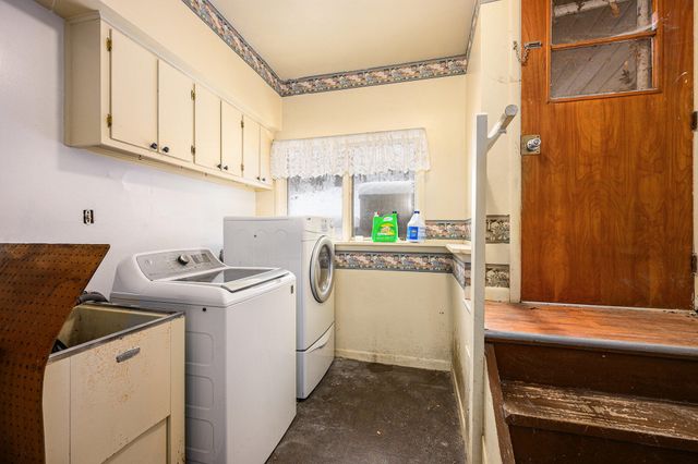 332 Espanola Avenue, Parchment City, MI 49004