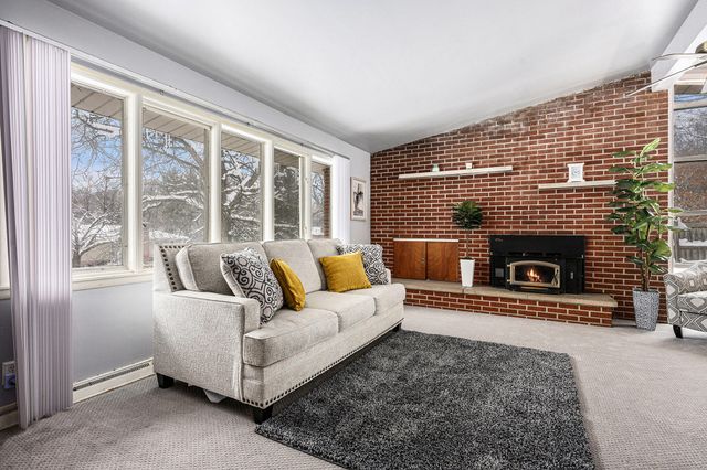 332 Espanola Avenue, Parchment City, MI 49004