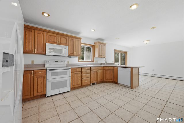 59 Oakwood Boulevard, Plainfield, CT 06374