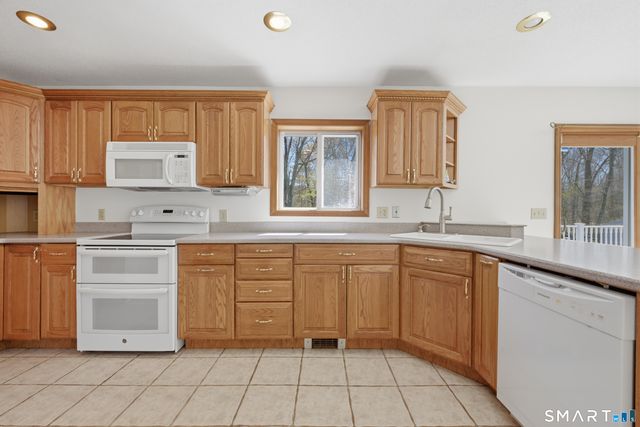 59 Oakwood Boulevard, Plainfield, CT 06374